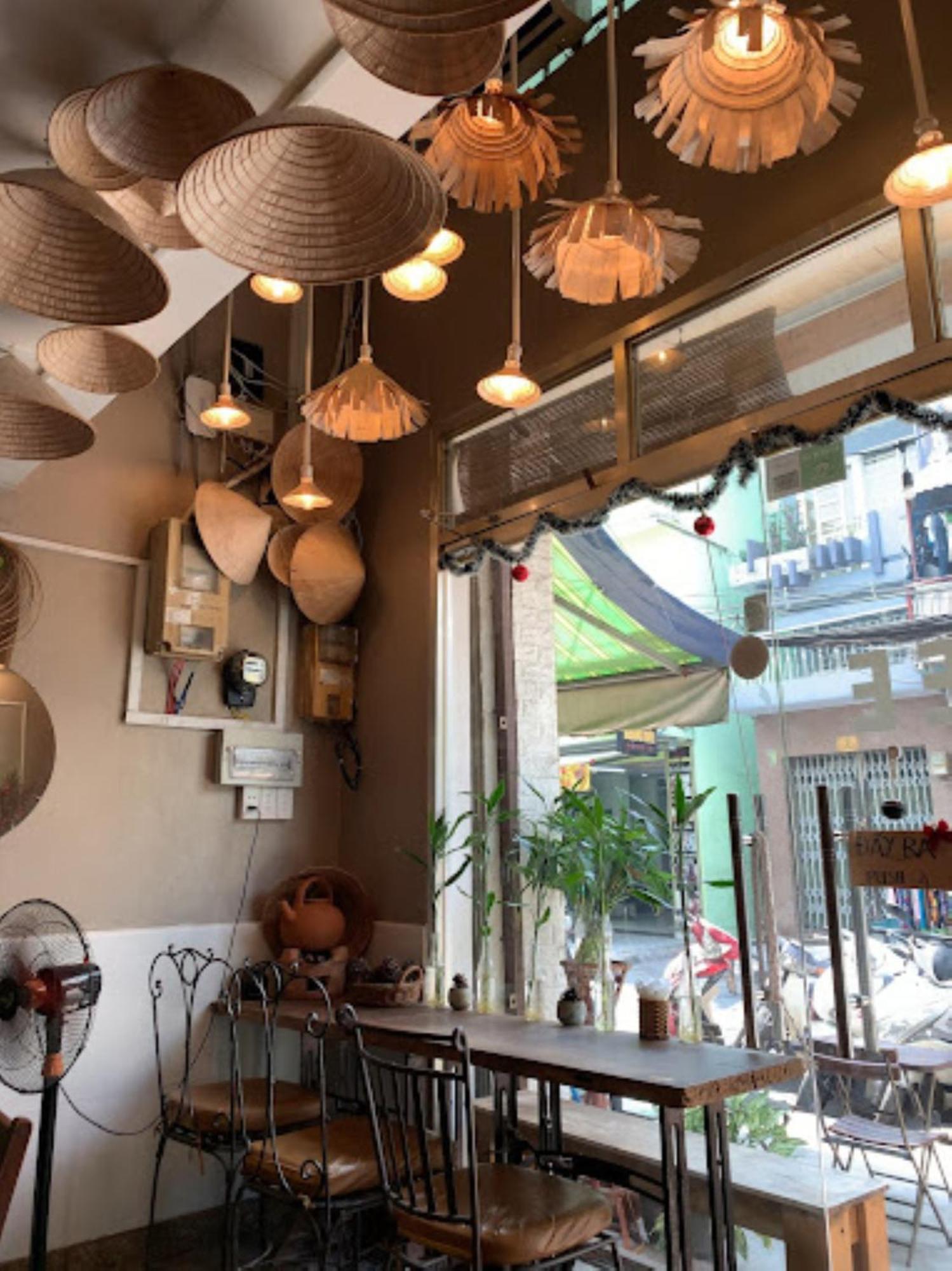 Nha Saigon Homestay&coffee Hotel